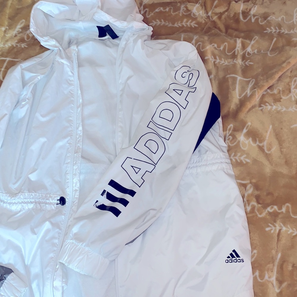 lightweight jacket ideal for summer sneaky links